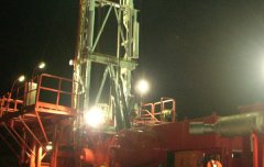 BFC8120-J100內(nèi)場強(qiáng)光防爆燈使用案例